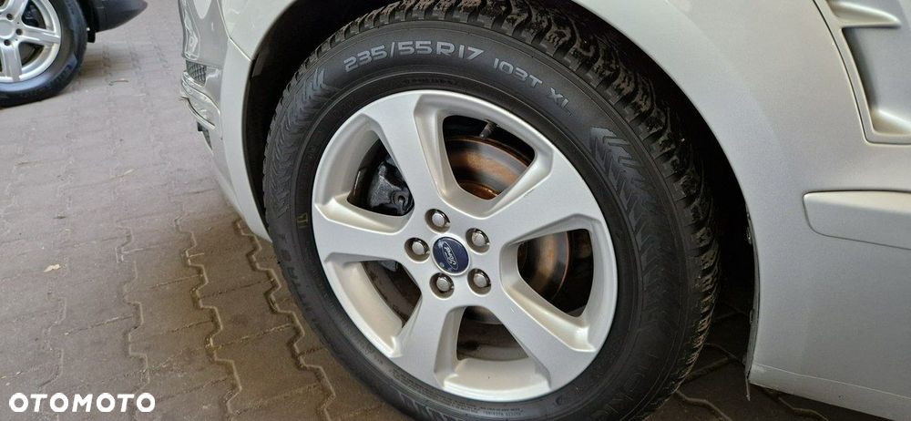 Ford S-Max - 26