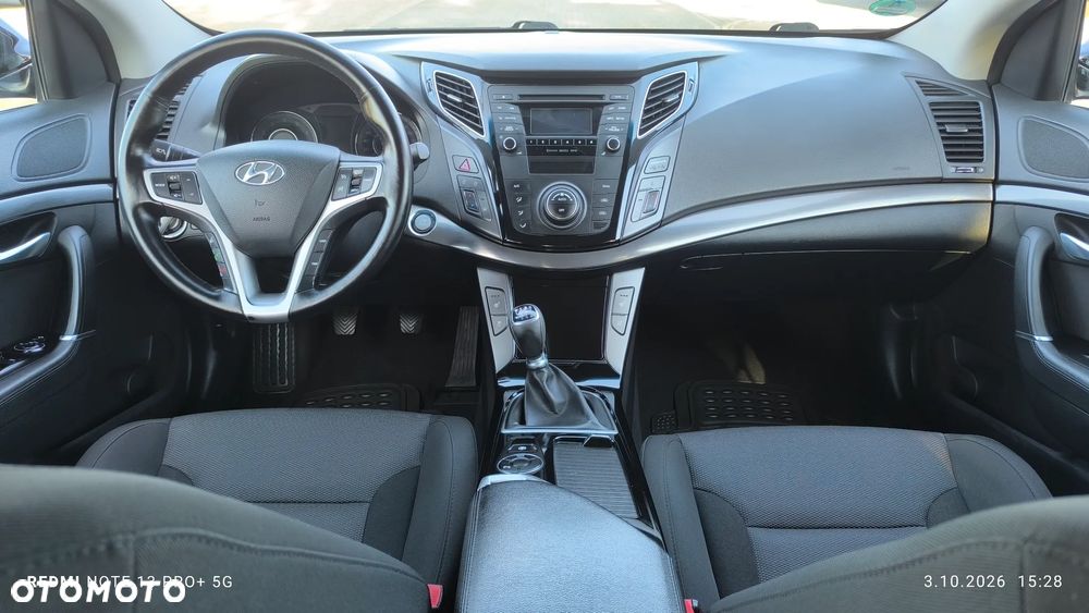 Hyundai i40 Kombi blue 1.6 Space - 20