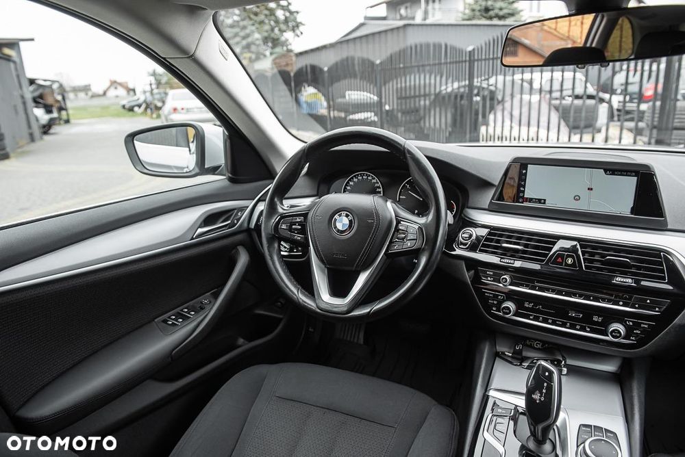 BMW Seria 5 530d - 13