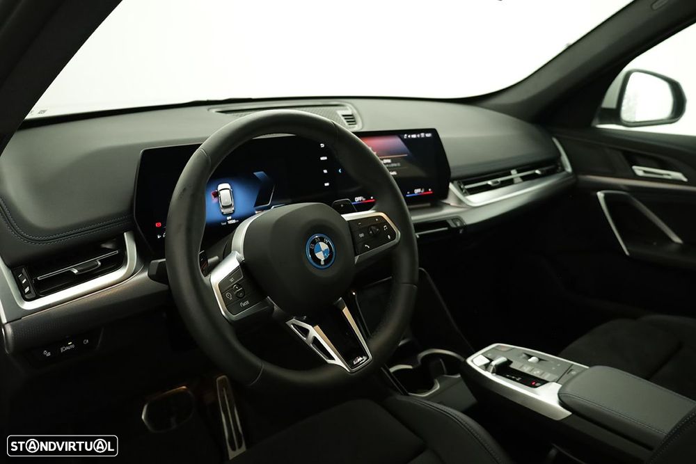 BMW X1 xDrive25e Pack Desportivo M - 8