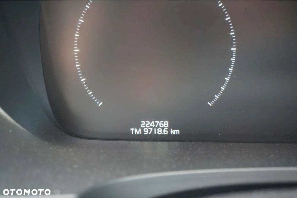 Volvo V90 D4 Momentum - 13