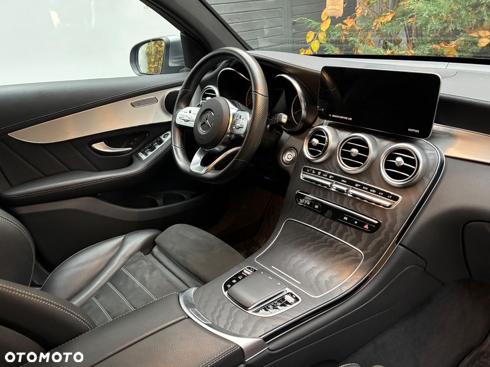 Mercedes-Benz GLC 200 - 16