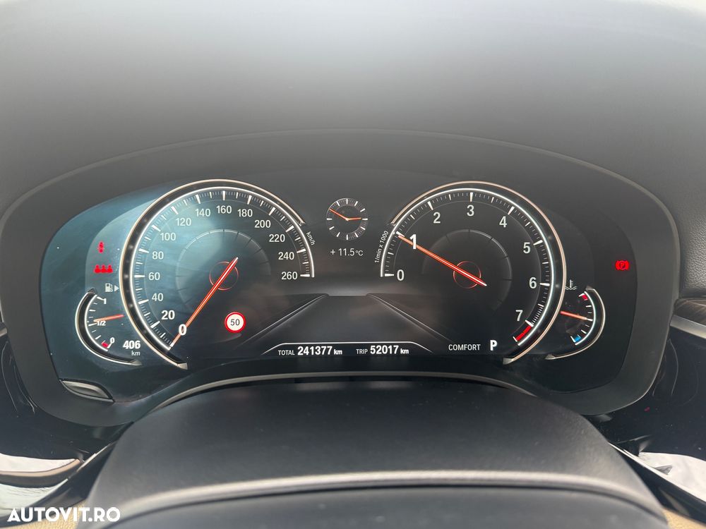 BMW Seria 5 530i xDrive AT - 6