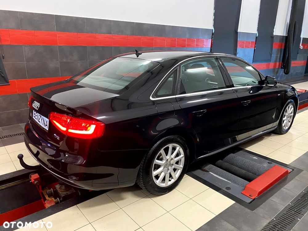 Audi A4 Limousine 1.8 TFSI quattro S line Sportpaket - 9