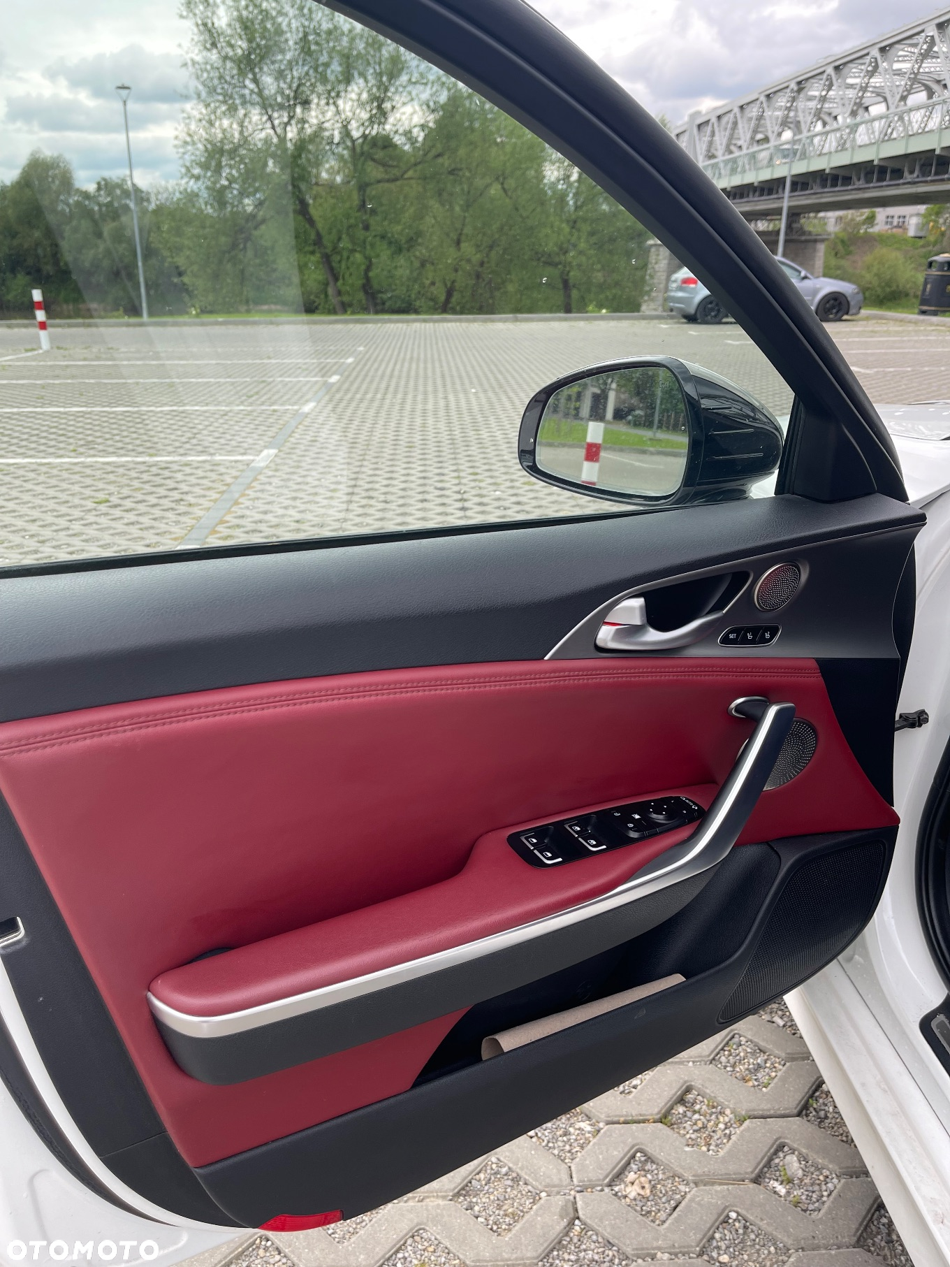 Kia Stinger 3.3 T-GDI V6 GT AWD - 11