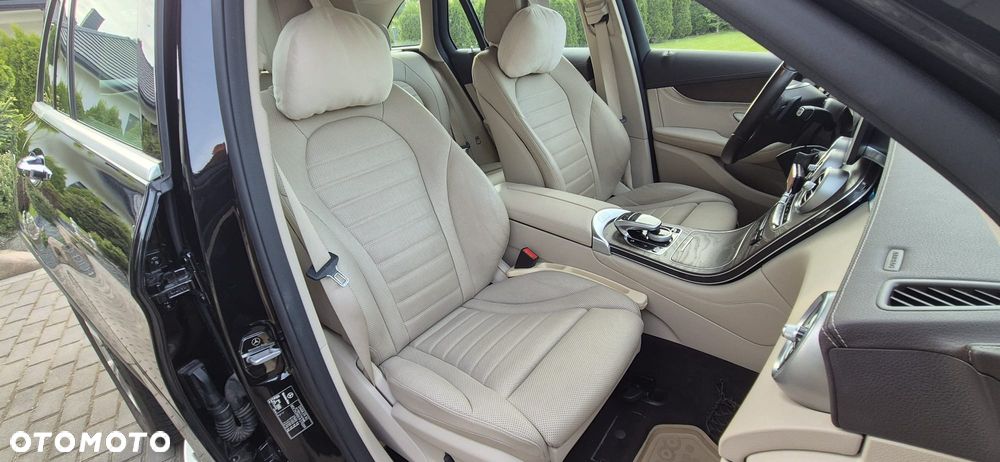 Mercedes-Benz GLC - 9