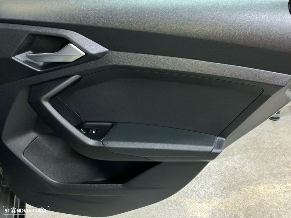 Audi A1 Sportback 30 TFSI S line - 23