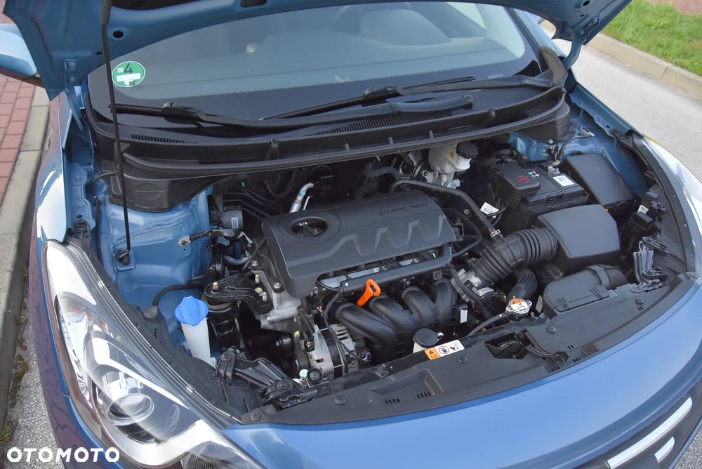 Hyundai i30 blue 1.4 Classic Navigation - 37