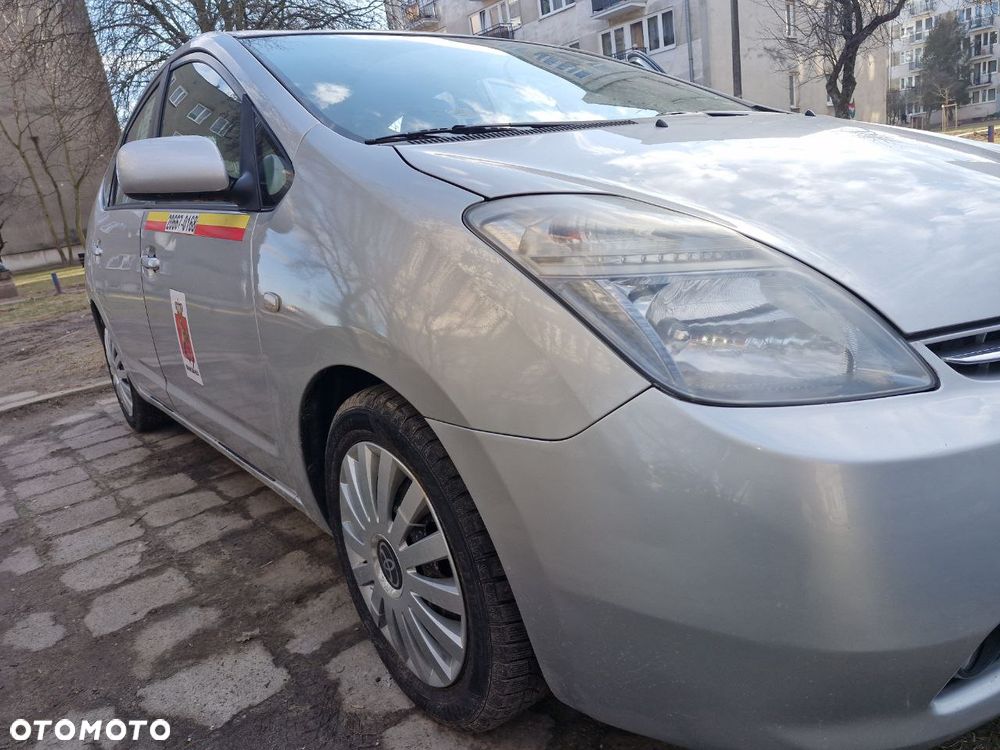 Toyota Prius 1.5 VVT-i Sol - 3