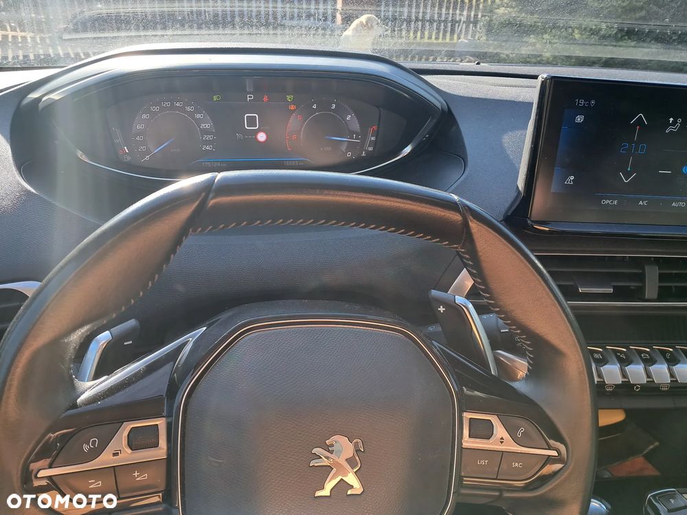 Peugeot 3008 1.5 BlueHDi Active S&S EAT8 - 6