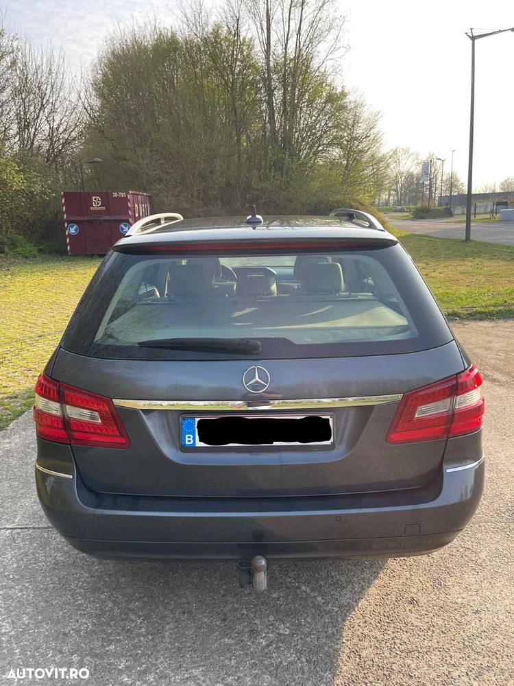 Mercedes-Benz E - 11