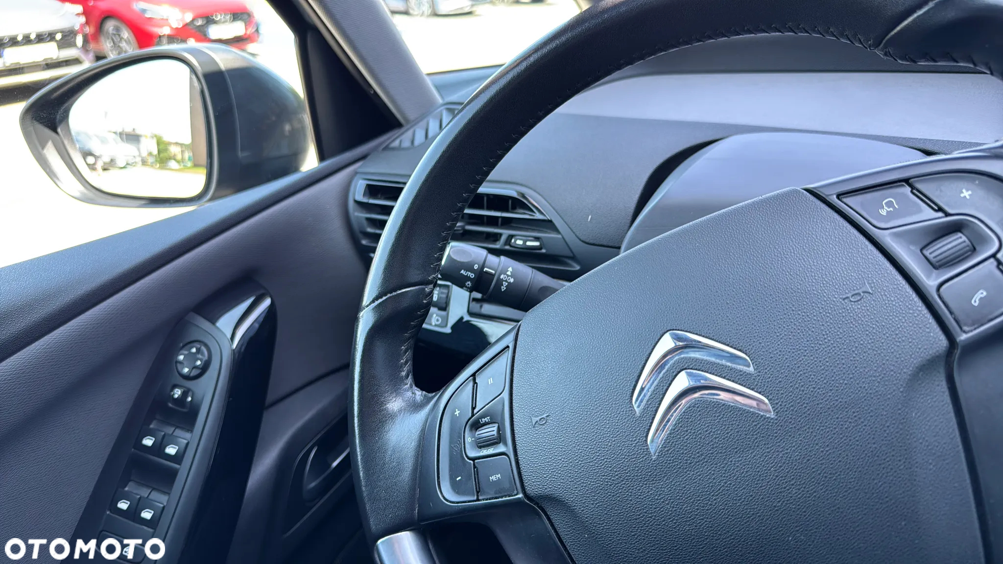 Citroën C4 Picasso 1.2 PureTech MoreLife S&S - 21