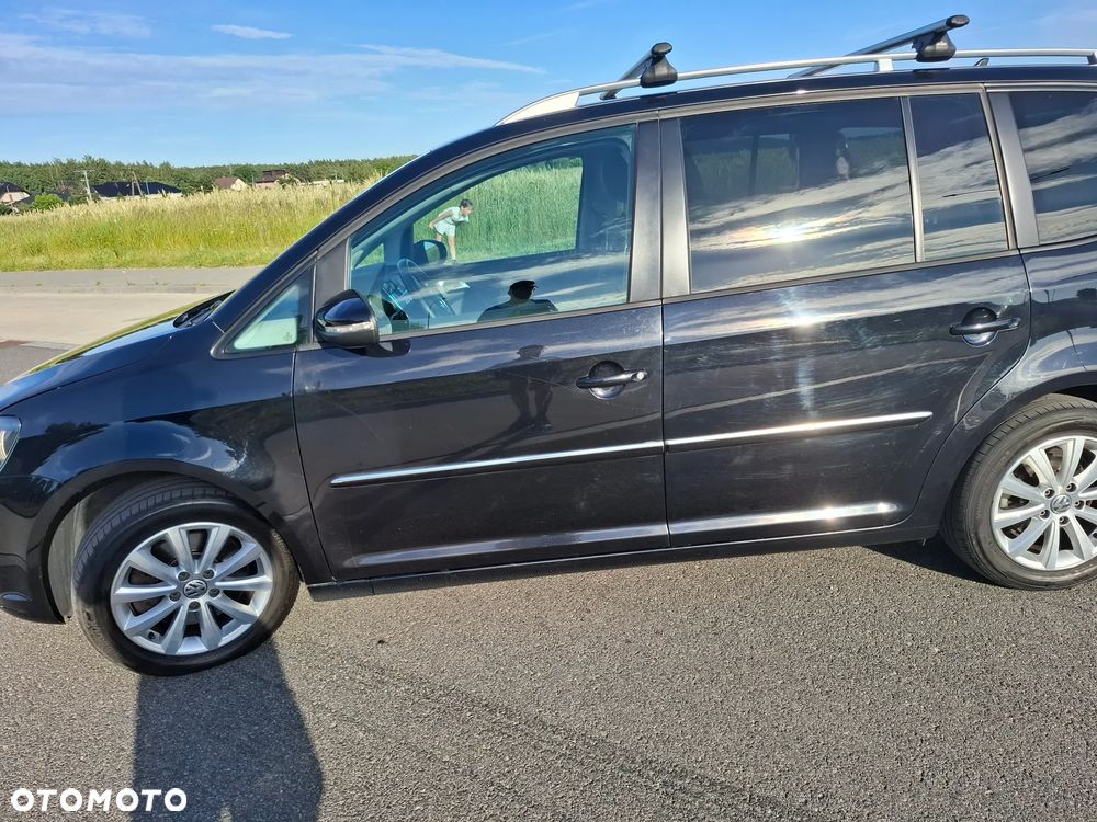 Volkswagen Touran 2.0 TDI DPF BlueMotion Technology Highline - 4