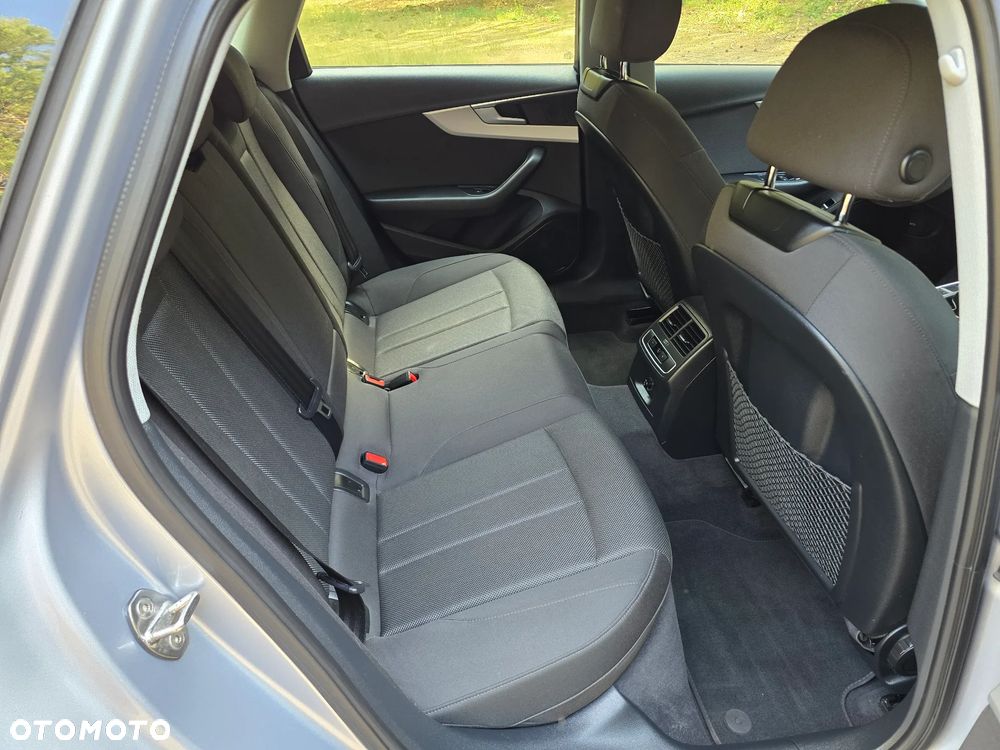 Audi A4 Avant 40 TFSI - 30