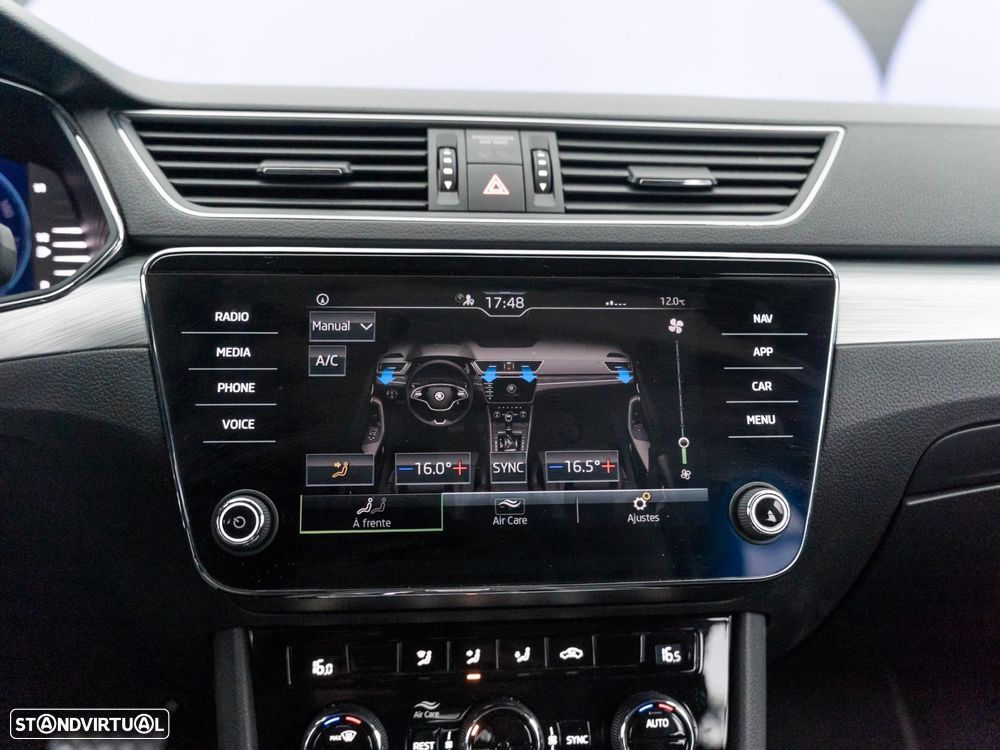 Skoda Superb Break 2.0 TDI DSG - 34