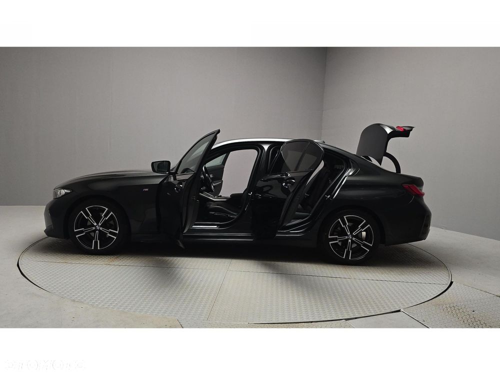 BMW Seria 3 320d xDrive mHEV M Sport - 14