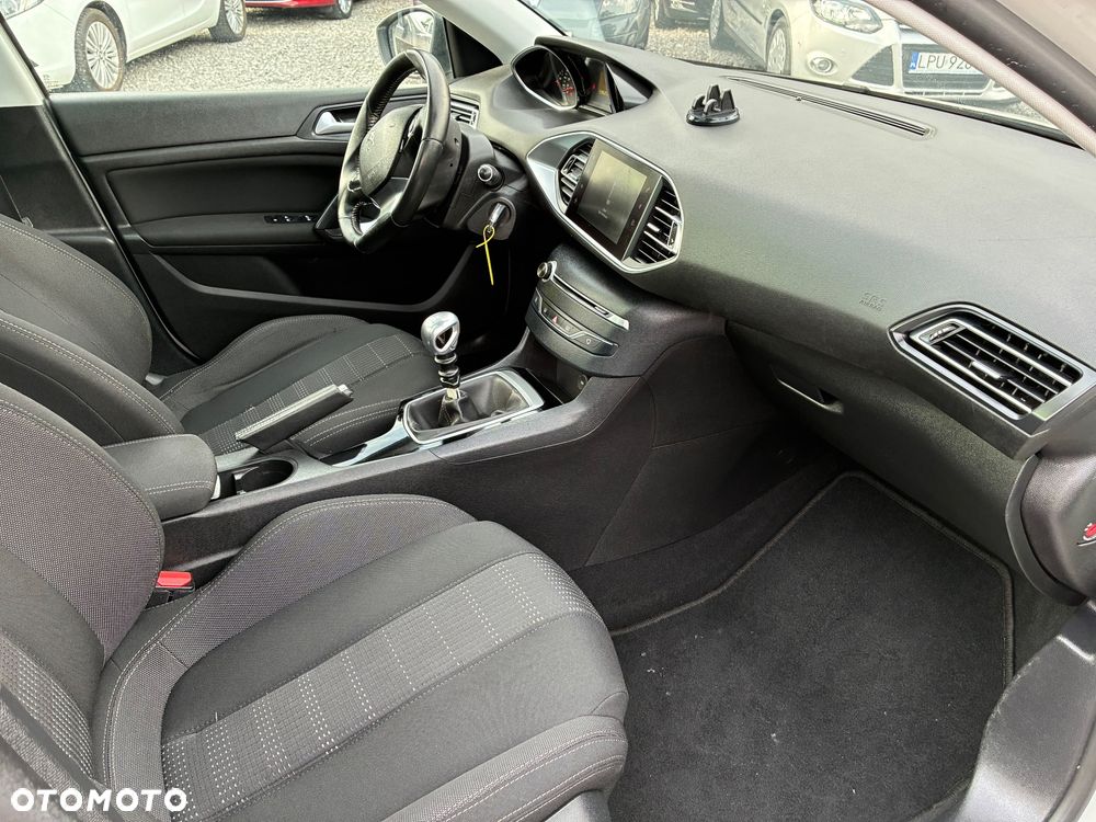 Peugeot 308 BlueHDi 120 Stop & Start Active - 11