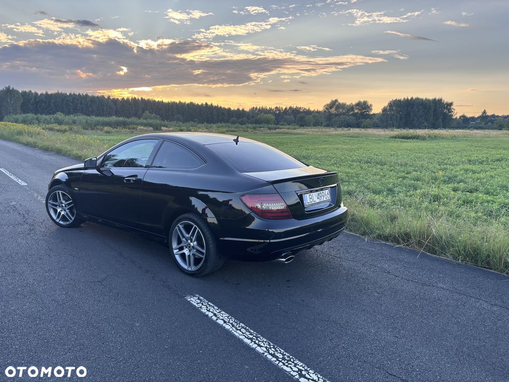 Mercedes-Benz Klasa C 220 CDI DPF (BlueEFFICIENCY) - 5