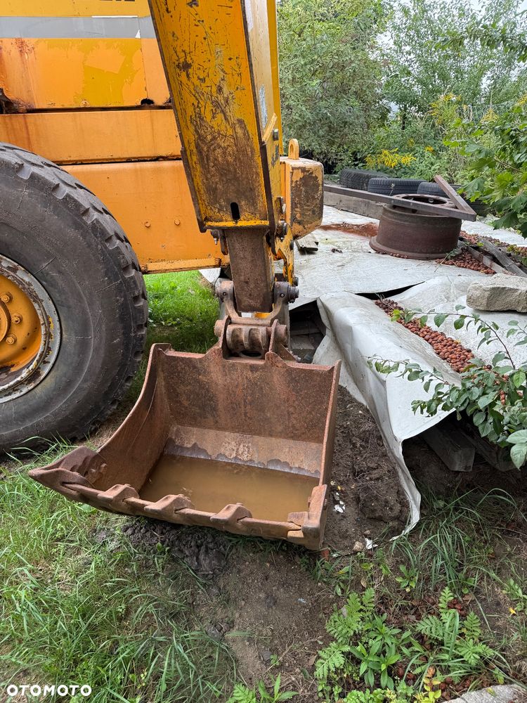 JCB 4CX SUPER 2002 rok na Umowe kupna stan bdb - 7