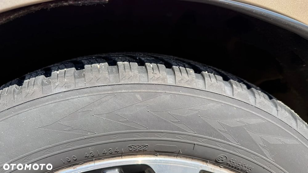 Renault Espace 1.6 TCE Initiale Paris EDC 7os - 28