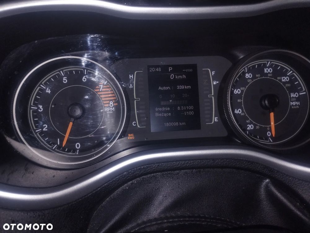 Jeep Cherokee - 6