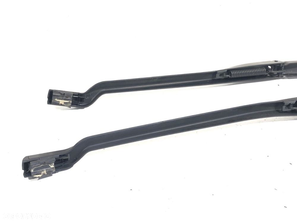 RAMIĘ WYCIERACZKI KOMPLET PRZÓD  BMW 5 (G30, F90) 2016 - 2022 530 e Plug-in-Hybrid 135 kW [184 KM] - 5