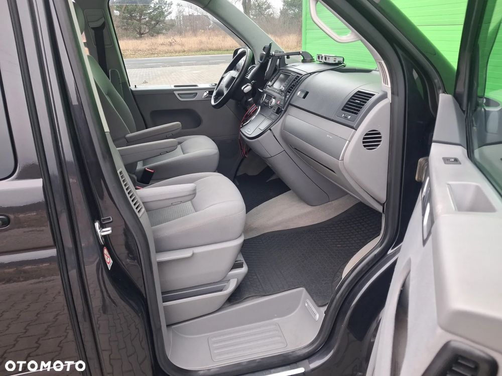 Volkswagen Multivan - 29