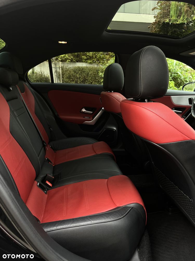 Mercedes-Benz Klasa A AMG 35 4Matic AMG Speedshift DCT 7G - 31