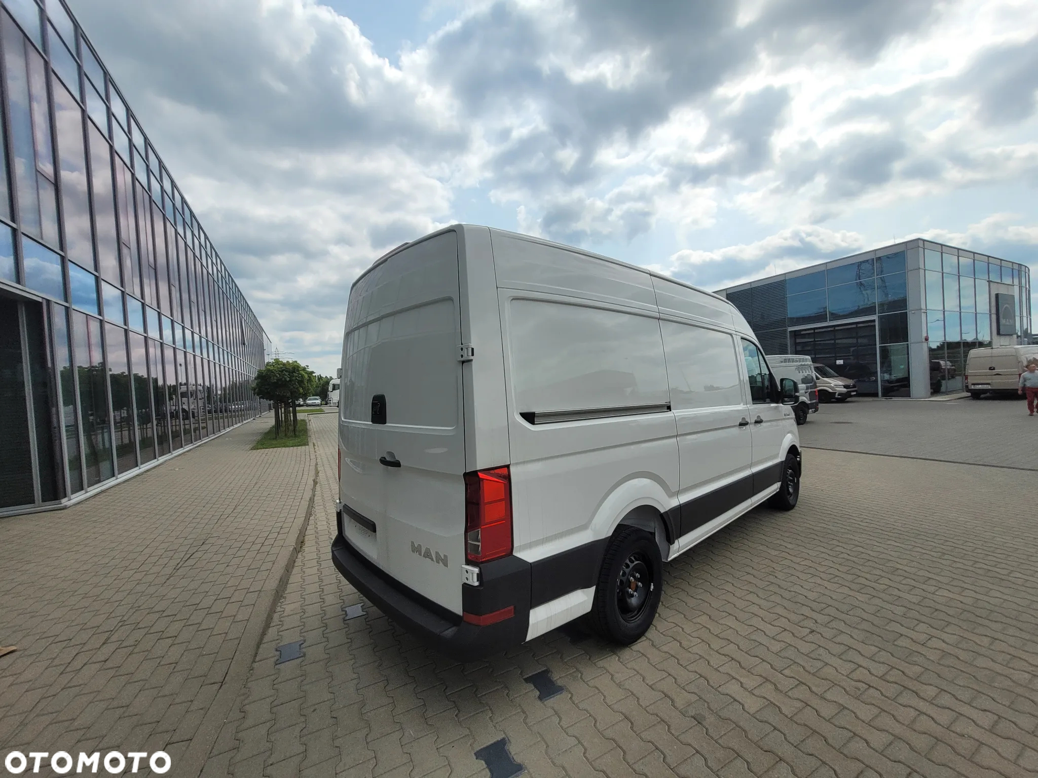 MAN TGE 3.140 4X2F SB - 5