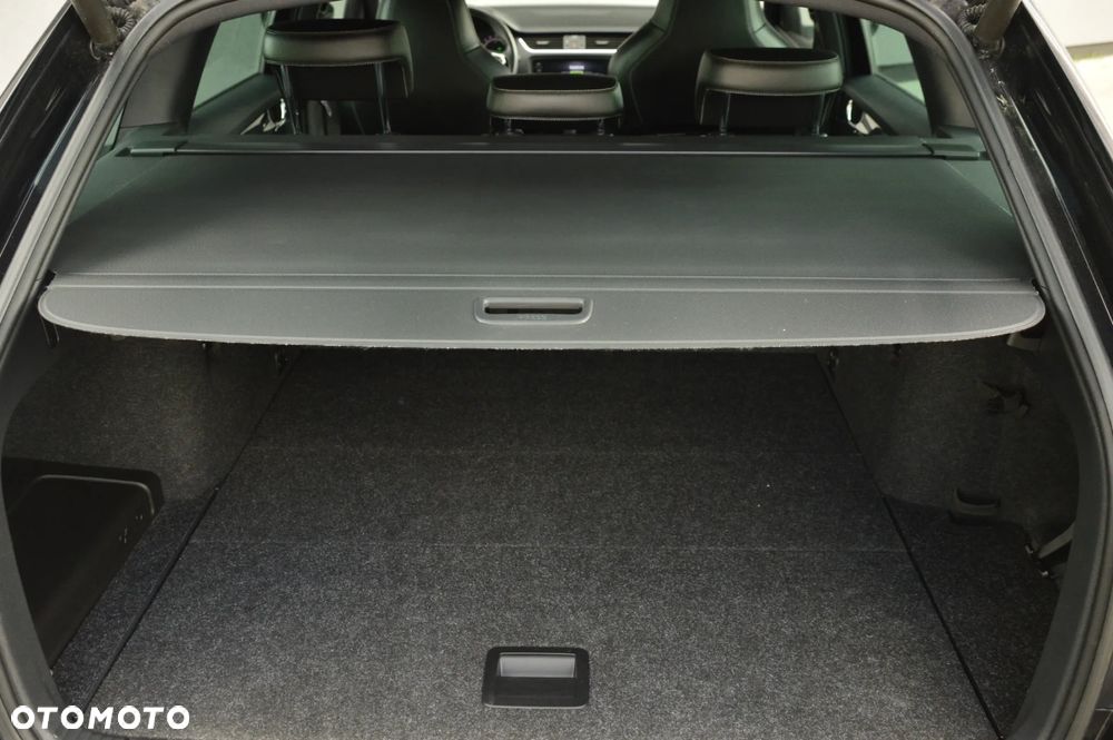 Skoda Octavia 2.0 TDI (Green tec) 4x4 DSG RS - 36
