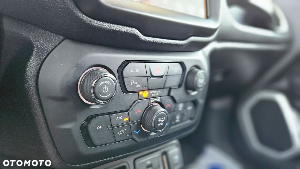 Jeep Renegade 1.4 MultiAir Longitude FWD S&S - 34