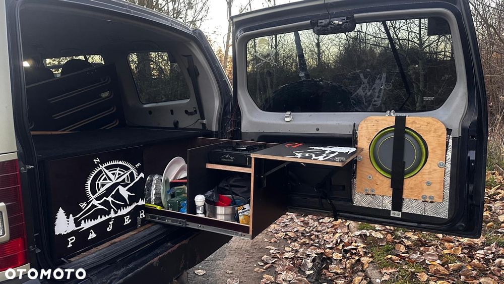 Mitsubishi Pajero - 16