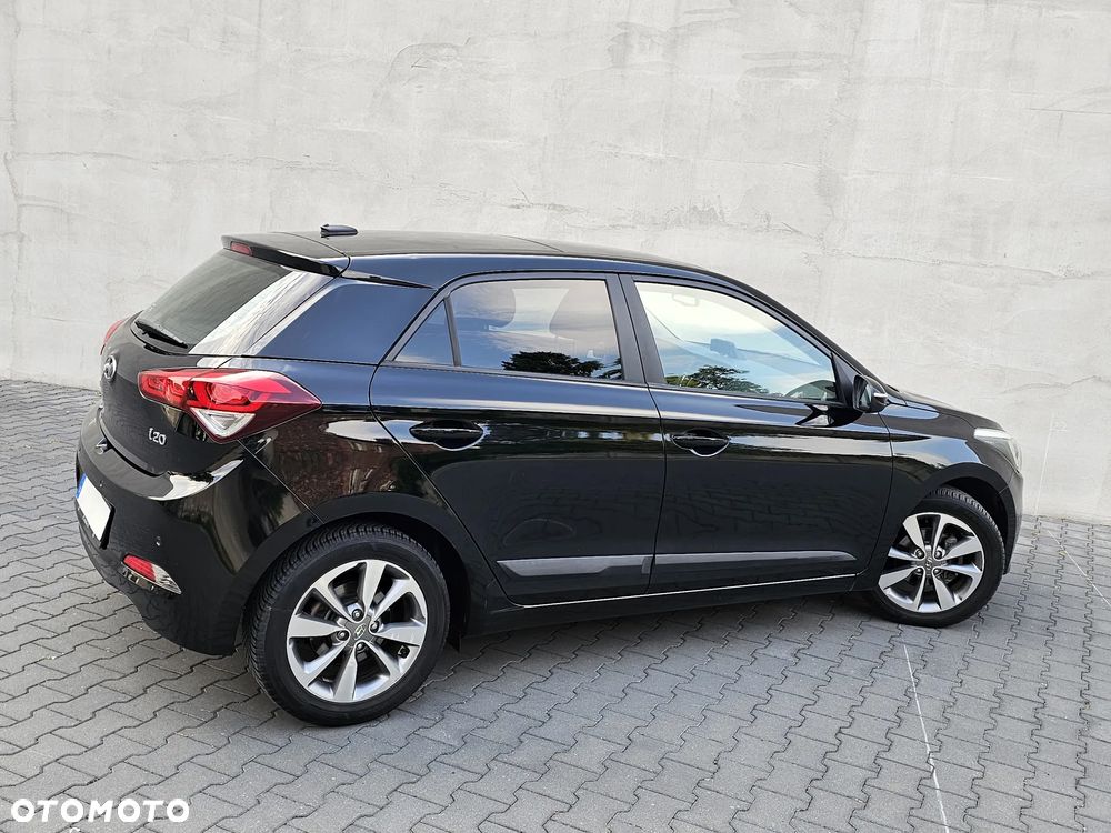 Hyundai i20 1.4 Premium - 11
