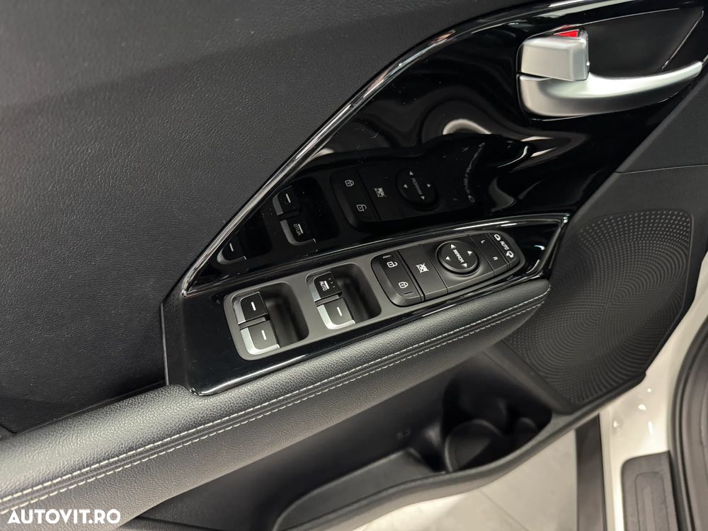 Kia Niro 1.6 GDI PHEV 2WD OPF Aut. Vision - 6