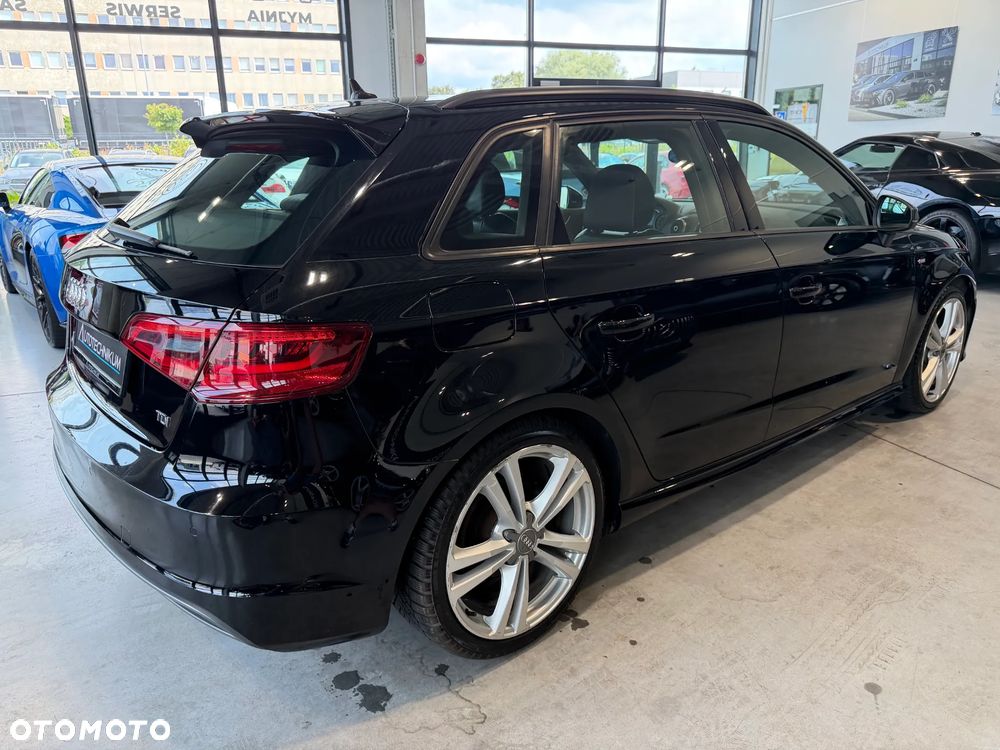 Audi A3 Sportback - 6
