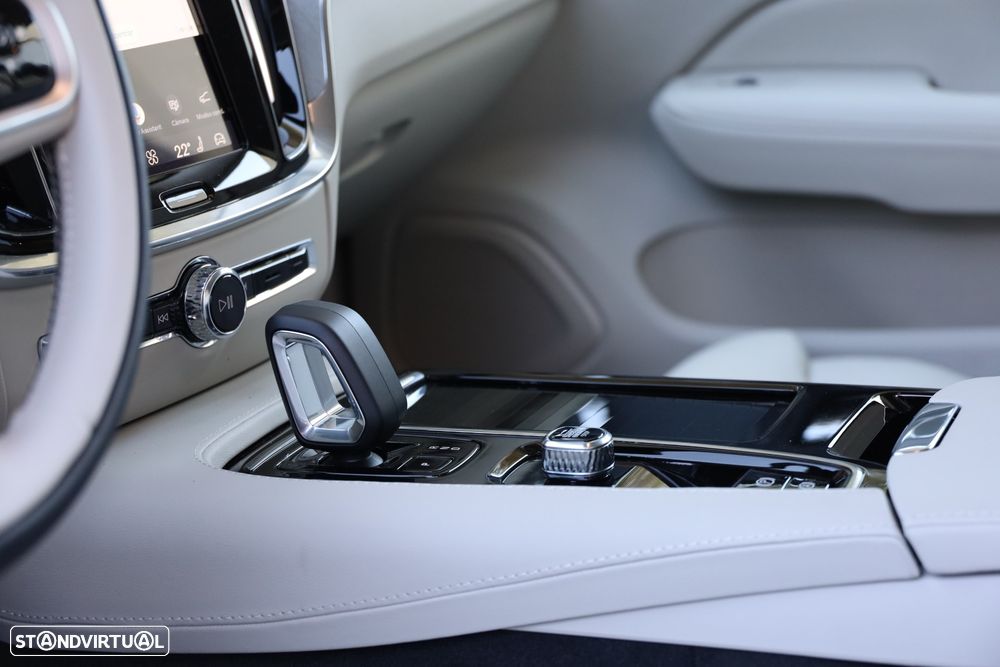 Volvo V60 2.0 T6 AWD TE Plus Bright - 21
