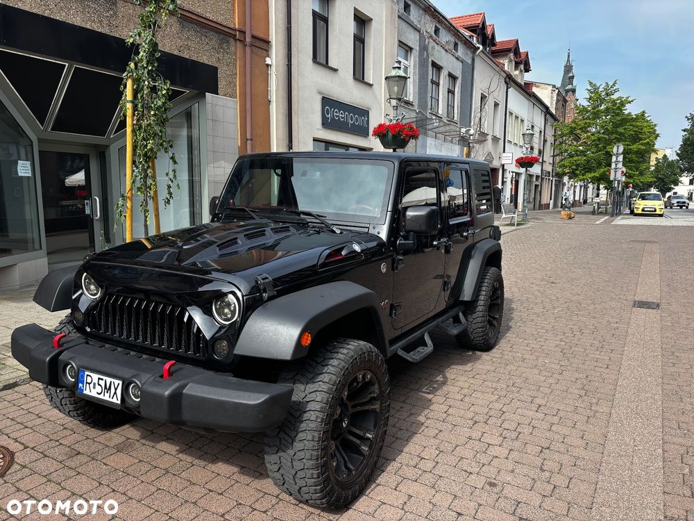 Jeep Wrangler 3.6 Unlim Rubicon X - 26