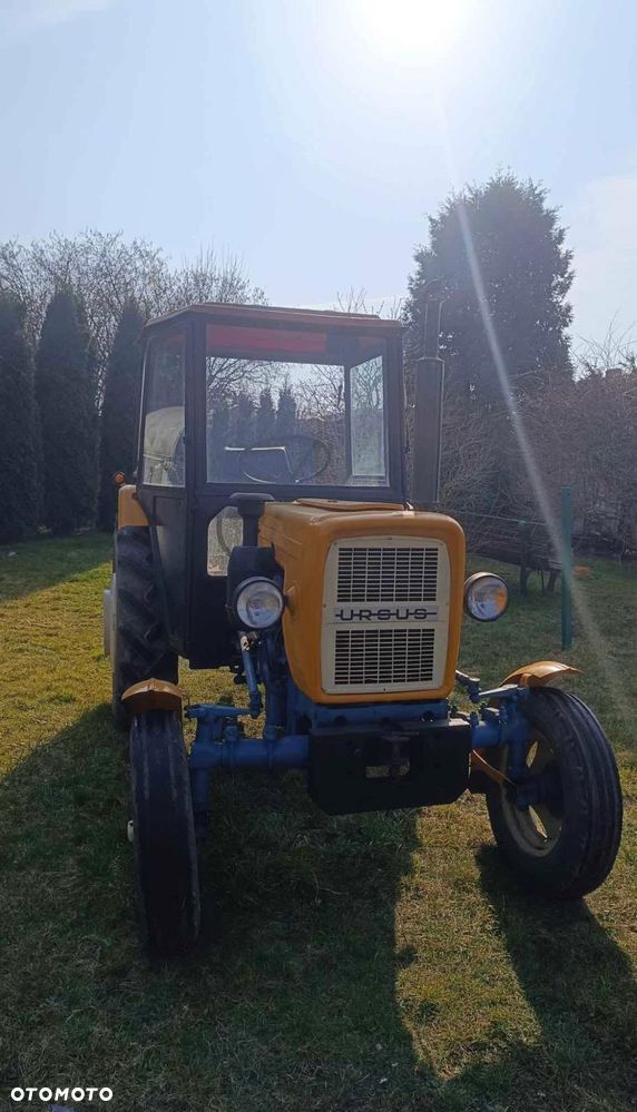 Ursus C330 - 1