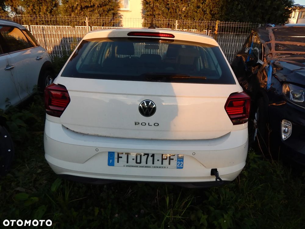 Volkswagen Polo - 2