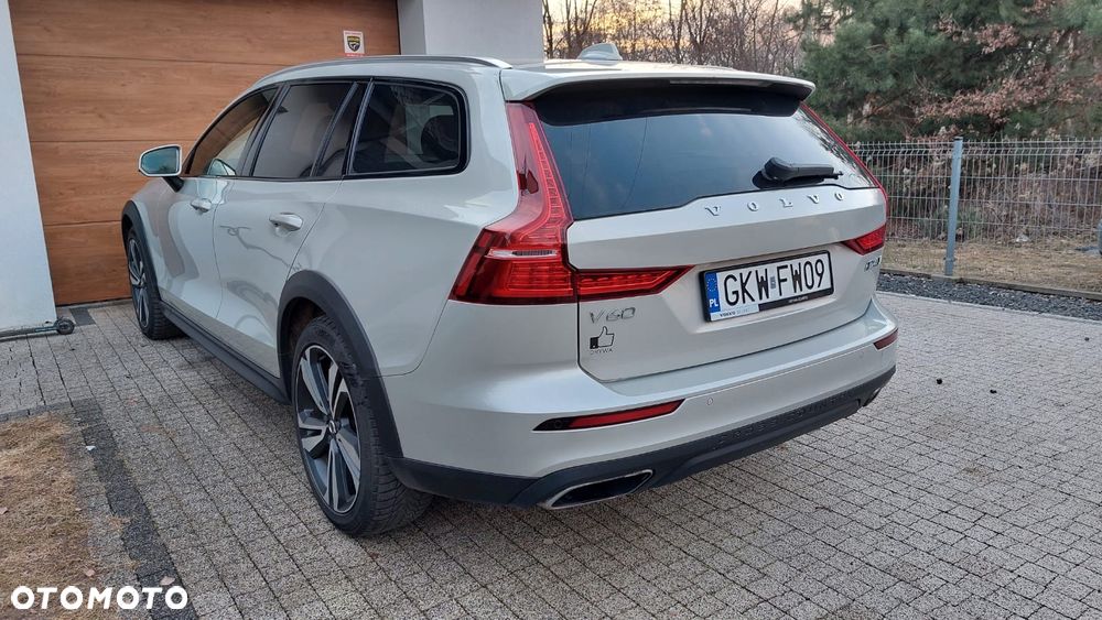 Volvo V60 Cross Country D4 AWD - 11