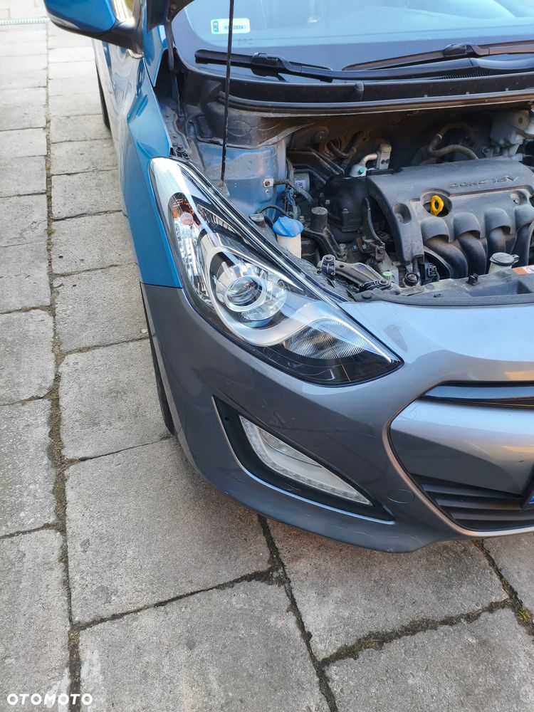 Hyundai i30 i30cw 1.4 Intro Edition - 19