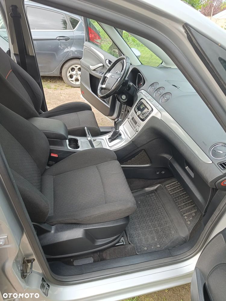Ford S-Max - 18