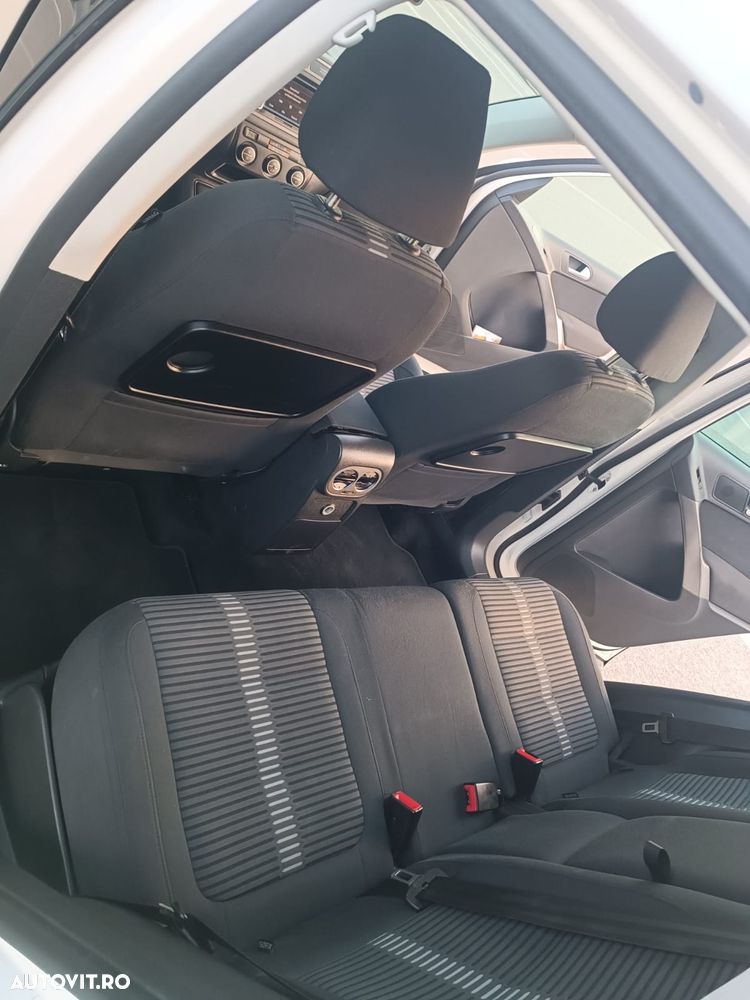Volkswagen Tiguan - 10