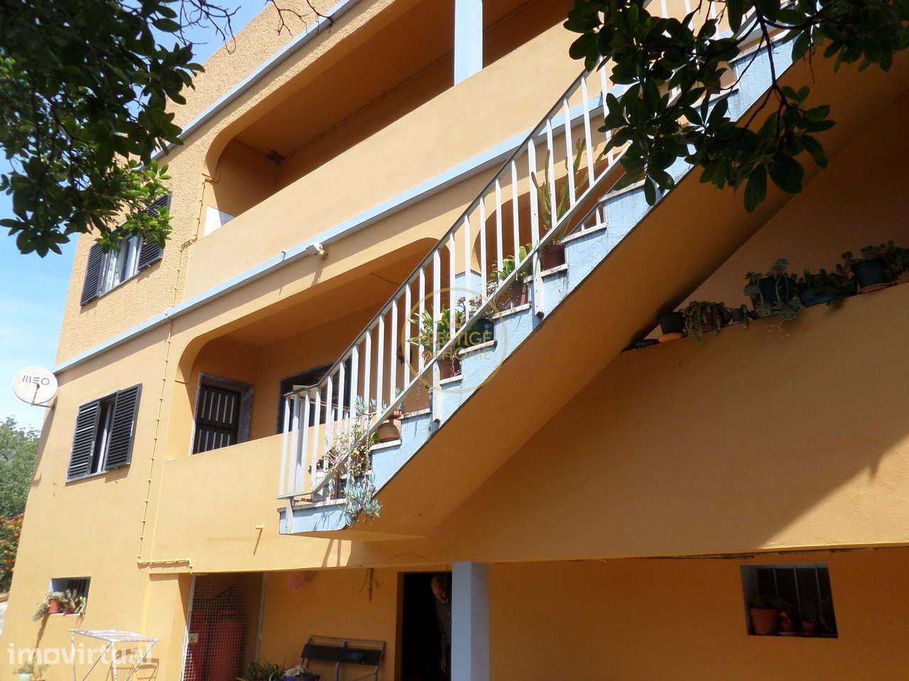 Espaçosa Moradia T6 bi-familiar  à Entrada de Loulé — Espaço, Conforto - Grande imagem: 2/60