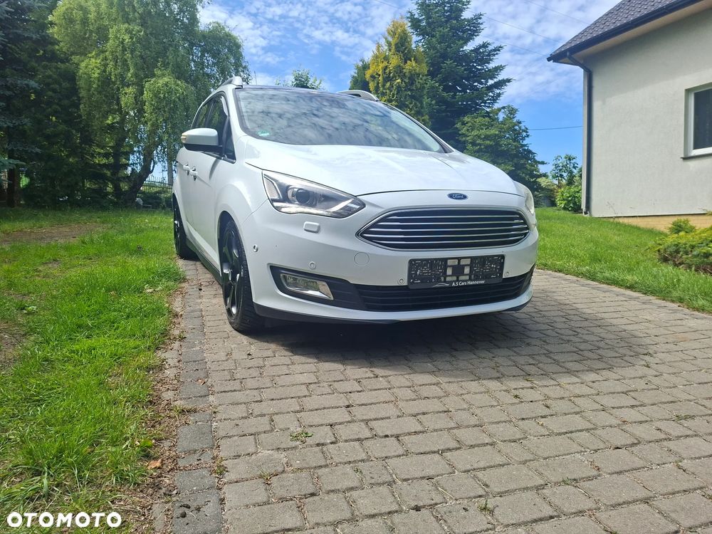 Ford Grand C-MAX - 17