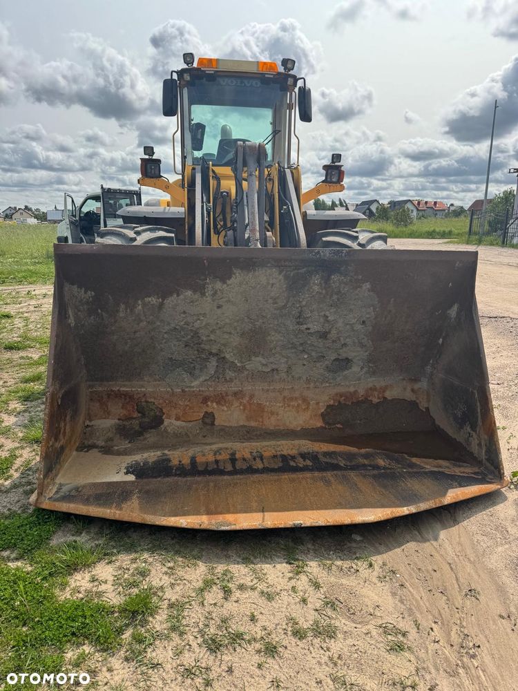 Volvo L120E - 13