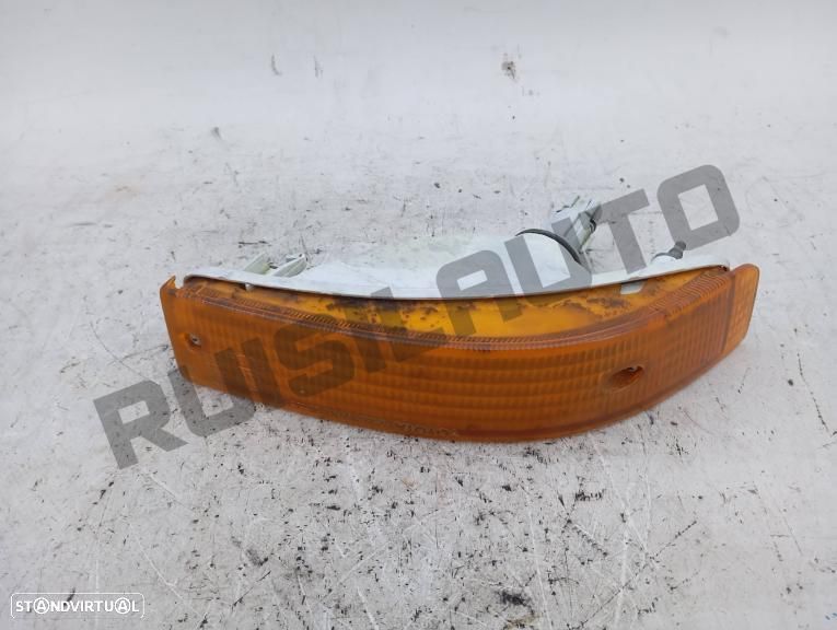 Farolim De Pisca Frente Direito  Toyota Corolla Vi (e90) [1987_ - 1