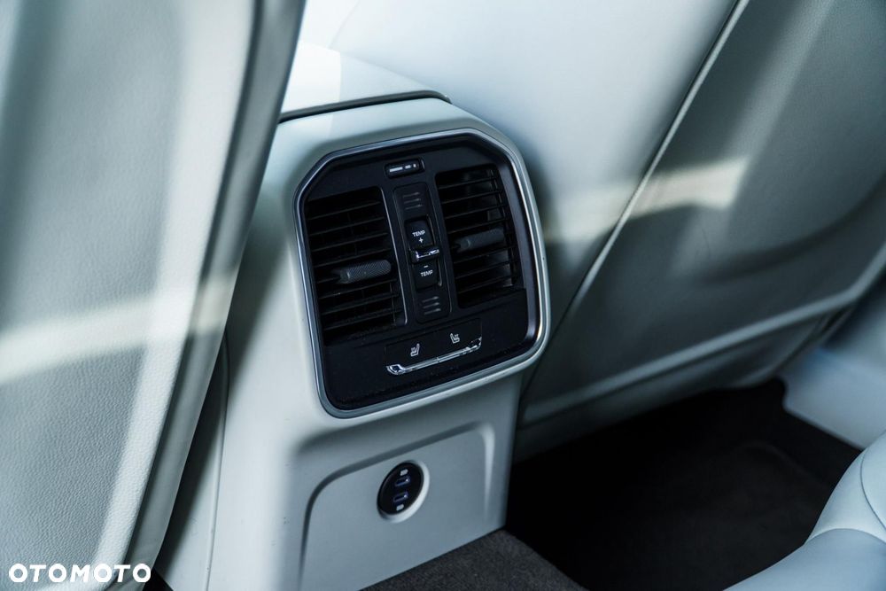 Porsche Macan Standard - 33