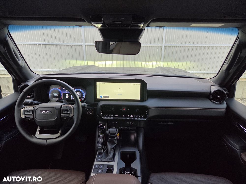 Toyota Land Cruiser 250 - 15