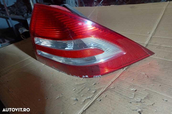 Lampa stop dreapta pe aripa Mercedes-Benz C-Class W204/S204/C204 [fac - 2